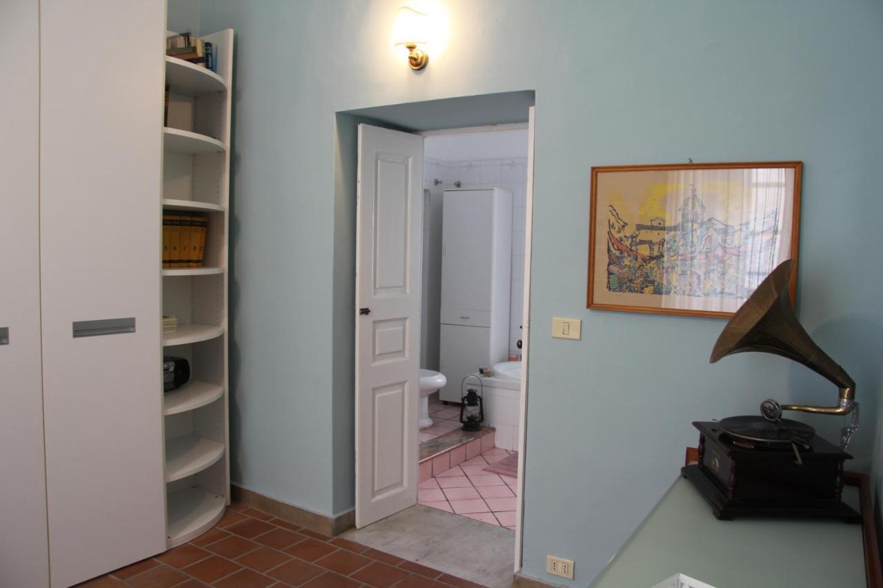 Casa Vacanza Icaros, Ortigia Hictoric Center, 200 Mt From The Beach Syracuse Esterno foto