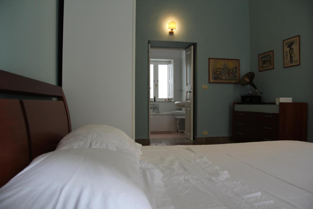 Casa Vacanza Icaros, Ortigia Hictoric Center, 200 Mt From The Beach Syracuse Esterno foto